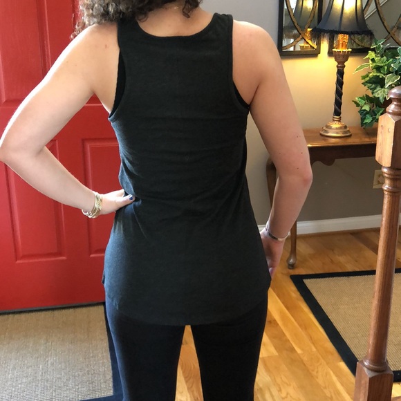 Graphic 30-A tank - Picture 3 of 4